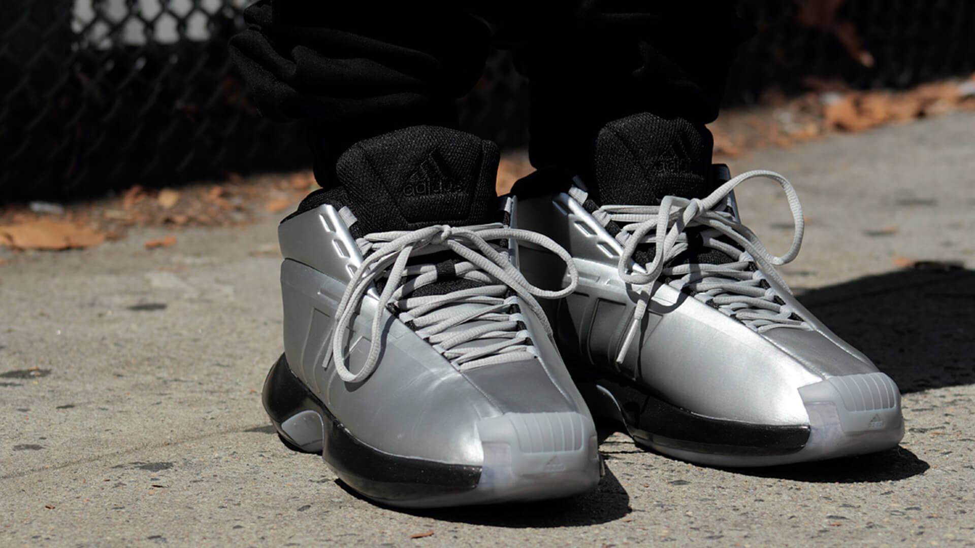 Adidas Rilis Ulang Metallic Silver Kobe Bryant