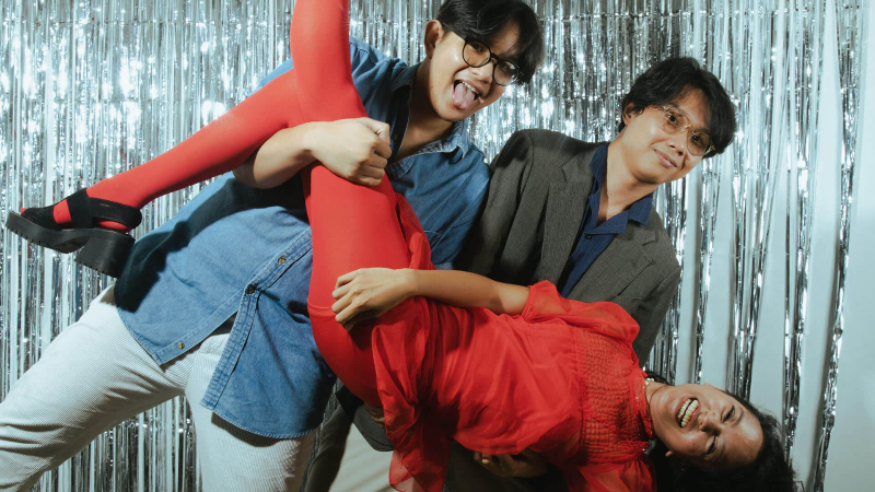 COMFORTEPEDIA | FINALLY, GRRRL GANG RILIS ALBUM SPUNKY!